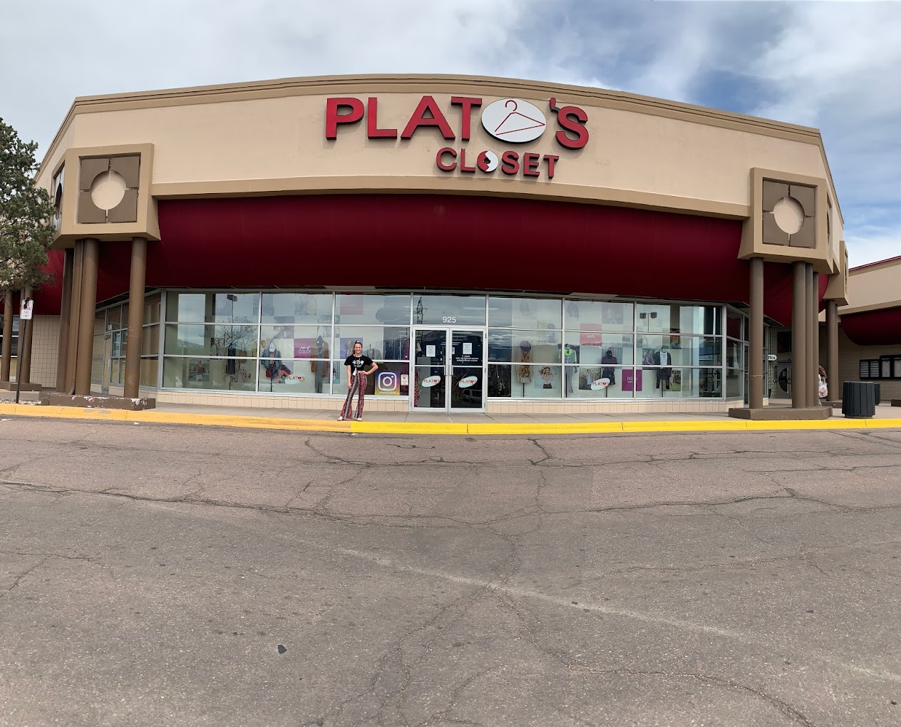 A Plato's Closet Storefront